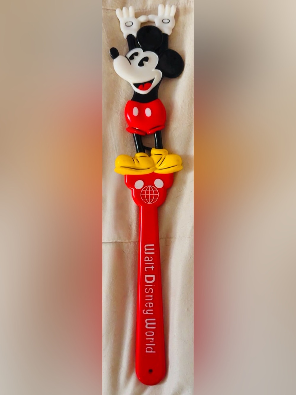 Walt Disney World Mickey Back Scratcher